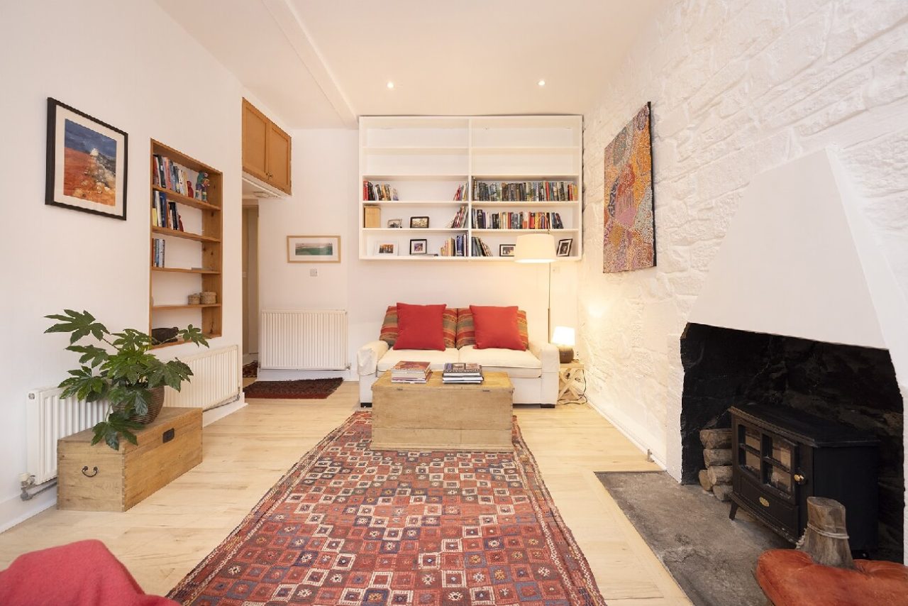 Fringe Festival Apartment in Edinburgh