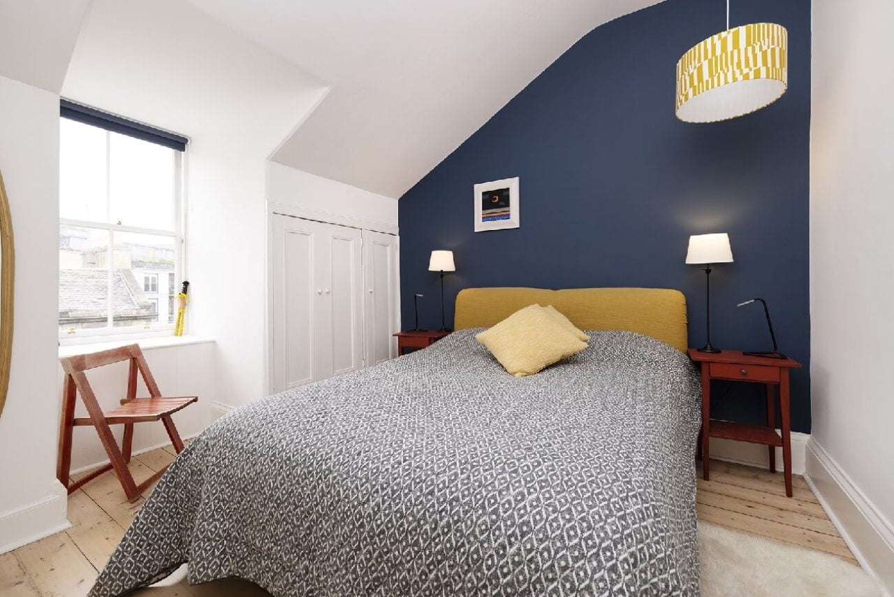 Edinburgh Airbnb Apartment - Cumberland Street