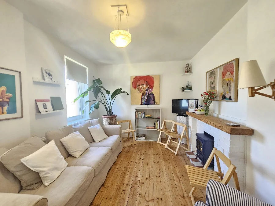 Edinburgh Ground Floor Holiday Lets - Logalea Drive